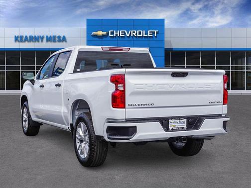 Summit White 2026 Chevrolet Silverado 1500 Custom