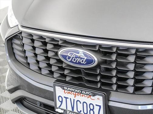 2025 Ford Escape PHEV SE