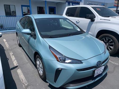 2022 Toyota Prius LE