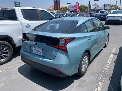 2022 Toyota Prius LE