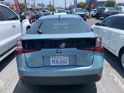 2022 Toyota Prius LE