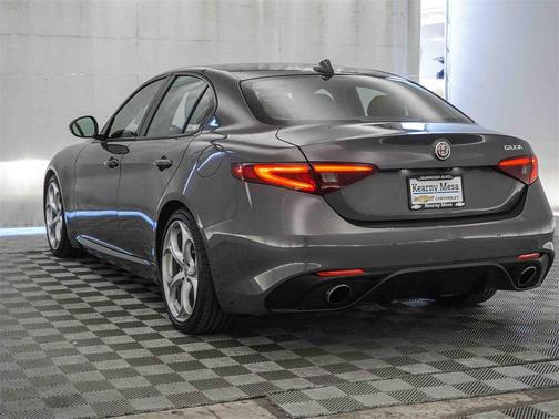 2019 Alfa Romeo Giulia Ti Sport
