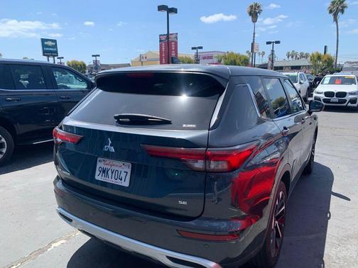 Black Diamond 2024 Mitsubishi Outlander SE S-AWC