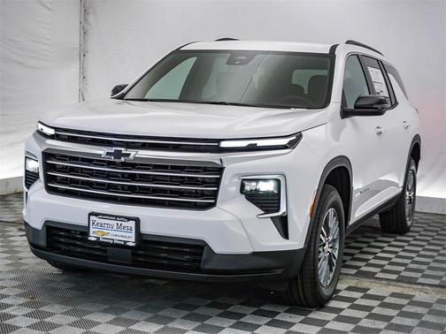 2025 Chevrolet Traverse LT
