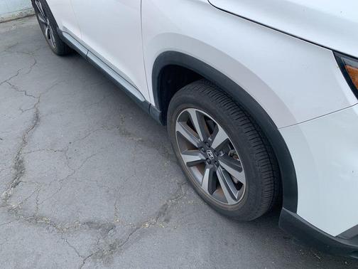 Platinum White Pearl 2023 Honda Pilot Touring 8-Passenger