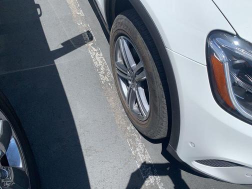 White 2021 Mercedes-Benz GLC 300 Base