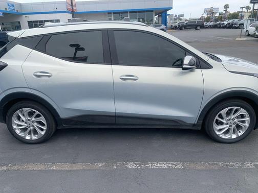Silver Flare Metallic 2023 Chevrolet Bolt EUV LT