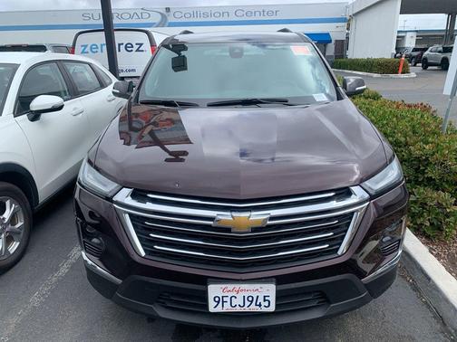 Black Cherry Metallic 2023 Chevrolet Traverse LT Leather