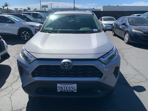 2024 Toyota RAV4 Hybrid XLE