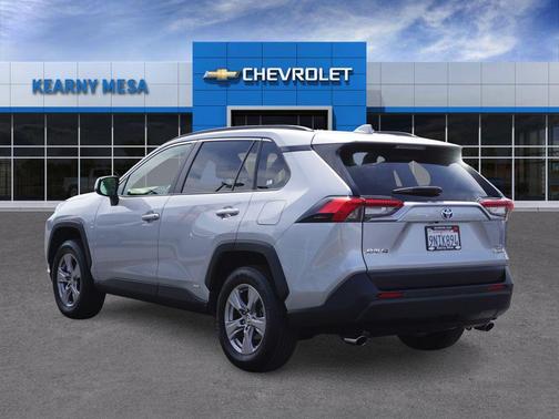 2024 Toyota RAV4 Hybrid XLE