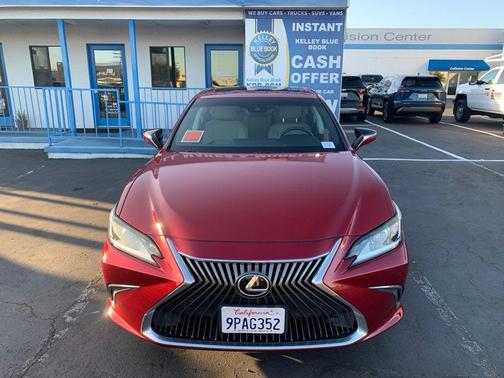 Matador Red Mica 2020 Lexus ES 350 Base