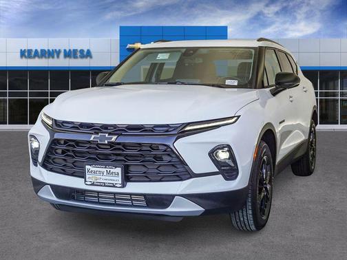 Summit White 2026 Chevrolet Blazer 2LT