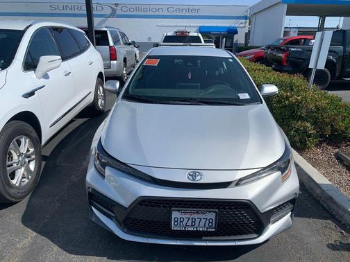 Classic Silver Metallic 2020 Toyota Corolla SE