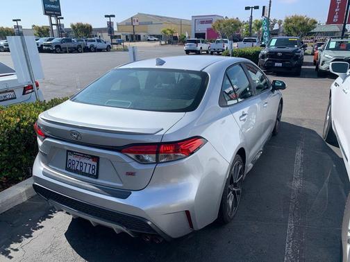 Classic Silver Metallic 2020 Toyota Corolla SE