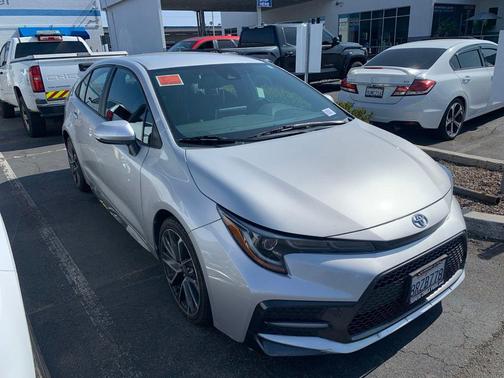 Classic Silver Metallic 2020 Toyota Corolla SE