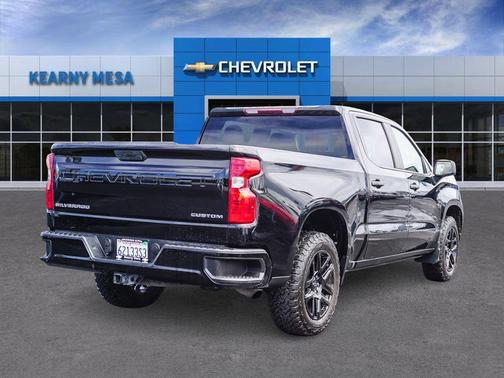 2023 Chevrolet Silverado 1500 Custom