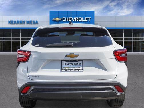 Summit White 2026 Chevrolet Trax LS