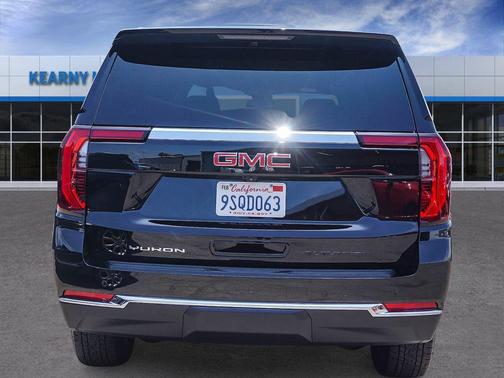 Onyx Black 2025 GMC Yukon XL Elevation