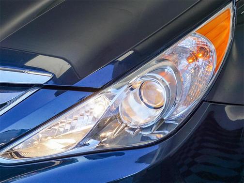 2013 Hyundai SONATA Limited