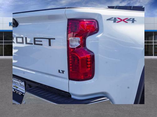 Summit White 2026 Chevrolet Silverado 2500 LT