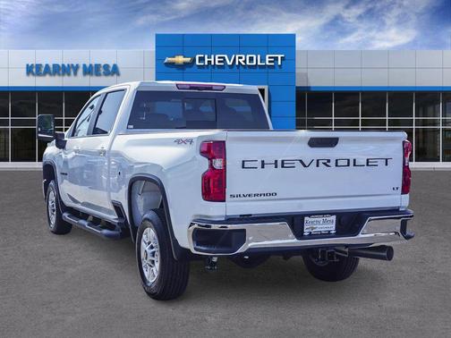 Summit White 2026 Chevrolet Silverado 2500 LT