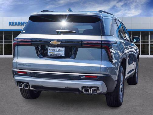 Sterling Gray Metallic 2026 Chevrolet Traverse LT