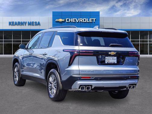 Sterling Gray Metallic 2026 Chevrolet Traverse LT