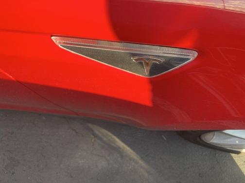 2013 Tesla Model S Base