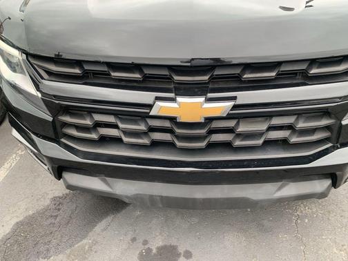 Black 2022 Chevrolet Colorado LT