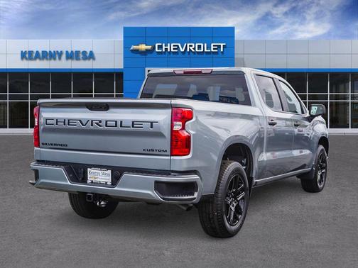 Sterling Gray Metallic 2026 Chevrolet Silverado 1500 Custom