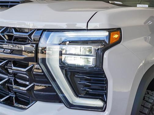 2026 Chevrolet Silverado 2500 ZR2