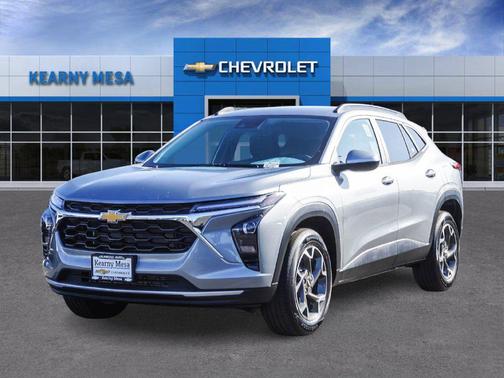 Sterling Gray Metallic 2026 Chevrolet Trax LT