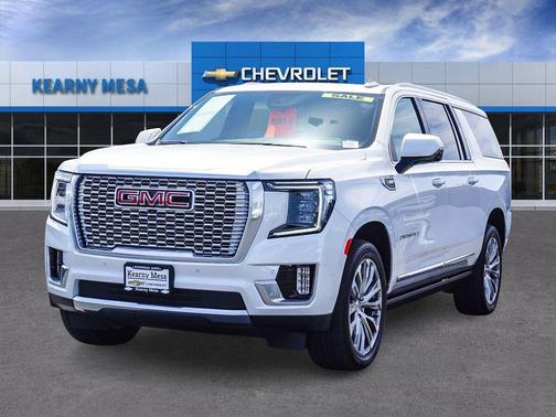 White Frost Tricoat 2023 GMC Yukon XL Denali