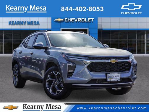 Sterling Gray Metallic 2026 Chevrolet Trax LT