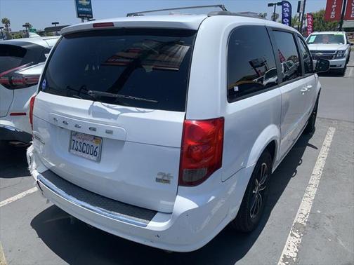 2016 Dodge Grand Caravan R/T