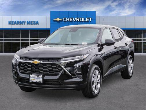 Mosaic Black Metallic 2026 Chevrolet Trax LS