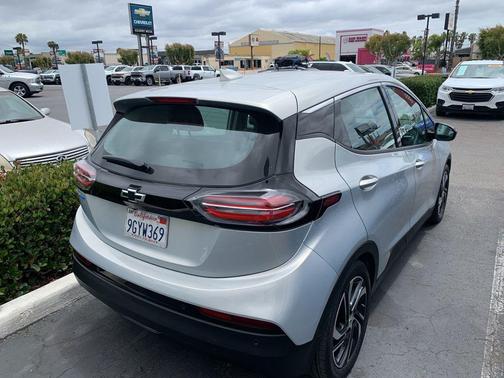Silver Flare Metallic 2023 Chevrolet Bolt EV 2LT