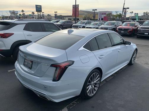 2022 Cadillac CT5 Premium Luxury