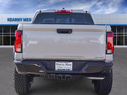 White Sands 2026 Chevrolet Colorado ZR2
