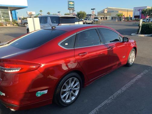 2017 Ford Fusion Energi SE Luxury