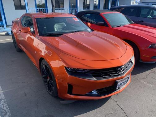 Vivid Orange Metallic 2023 Chevrolet Camaro 2LT