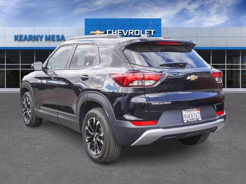 Mosaic Black Metallic 2023 Chevrolet Trailblazer LT