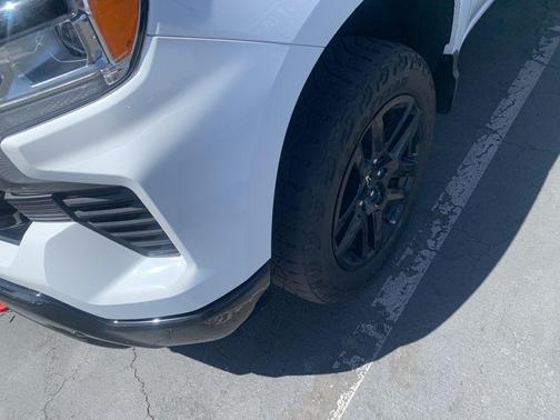 Summit White 2024 Chevrolet Silverado 1500 LT Trail Boss