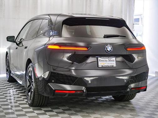2025 BMW iX M60