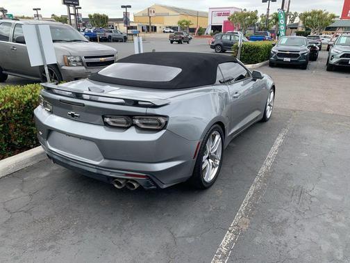 Sharkskin Metallic 2023 Chevrolet Camaro LT1