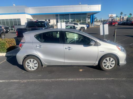 2014 Toyota Prius c Four