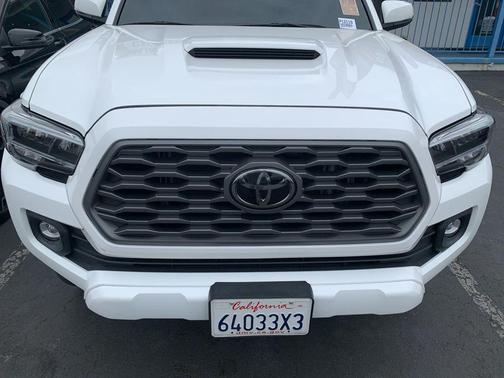 Ice Cap 2023 Toyota Tacoma TRD Sport