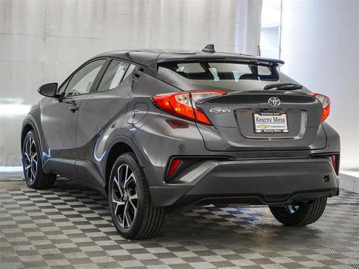 2021 Toyota C-HR XLE