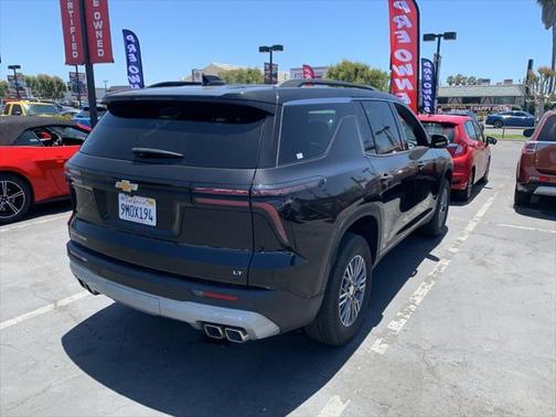 2024 Chevrolet Traverse LT