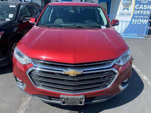 Cajun Red Tintcoat 2021 Chevrolet Traverse LT Cloth